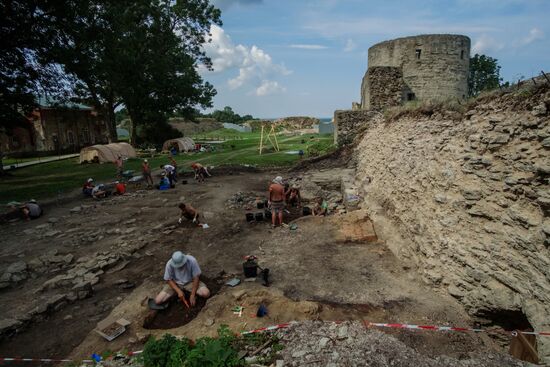 Archaeological excavations in Koporye fortress