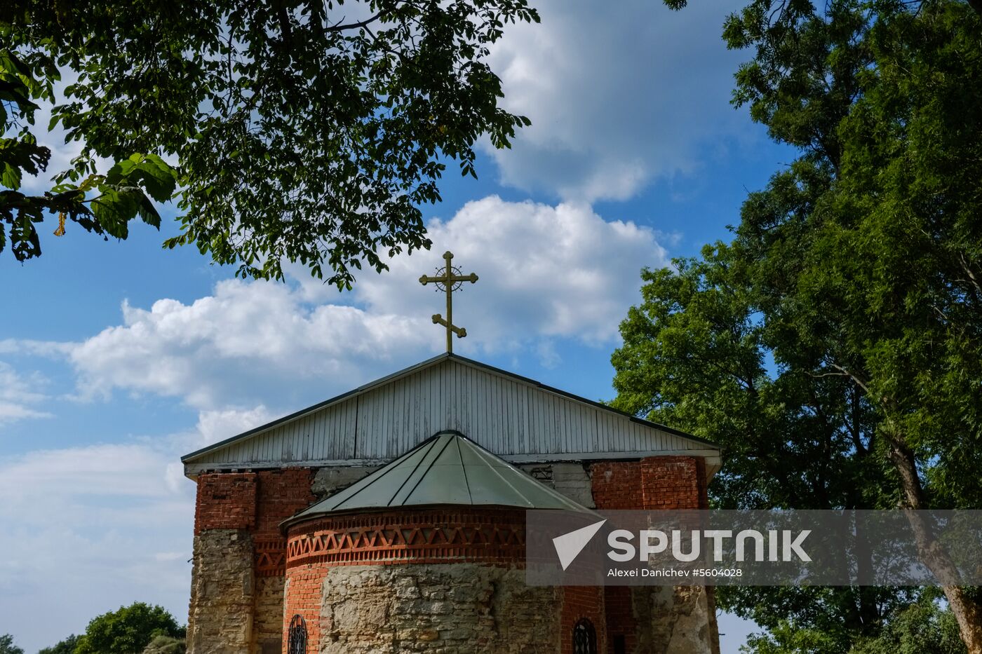 Archaeological excavations in Koporye fortress