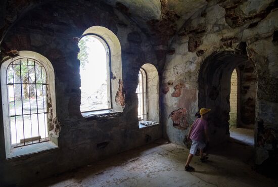 Archaeological excavations in Koporye fortress