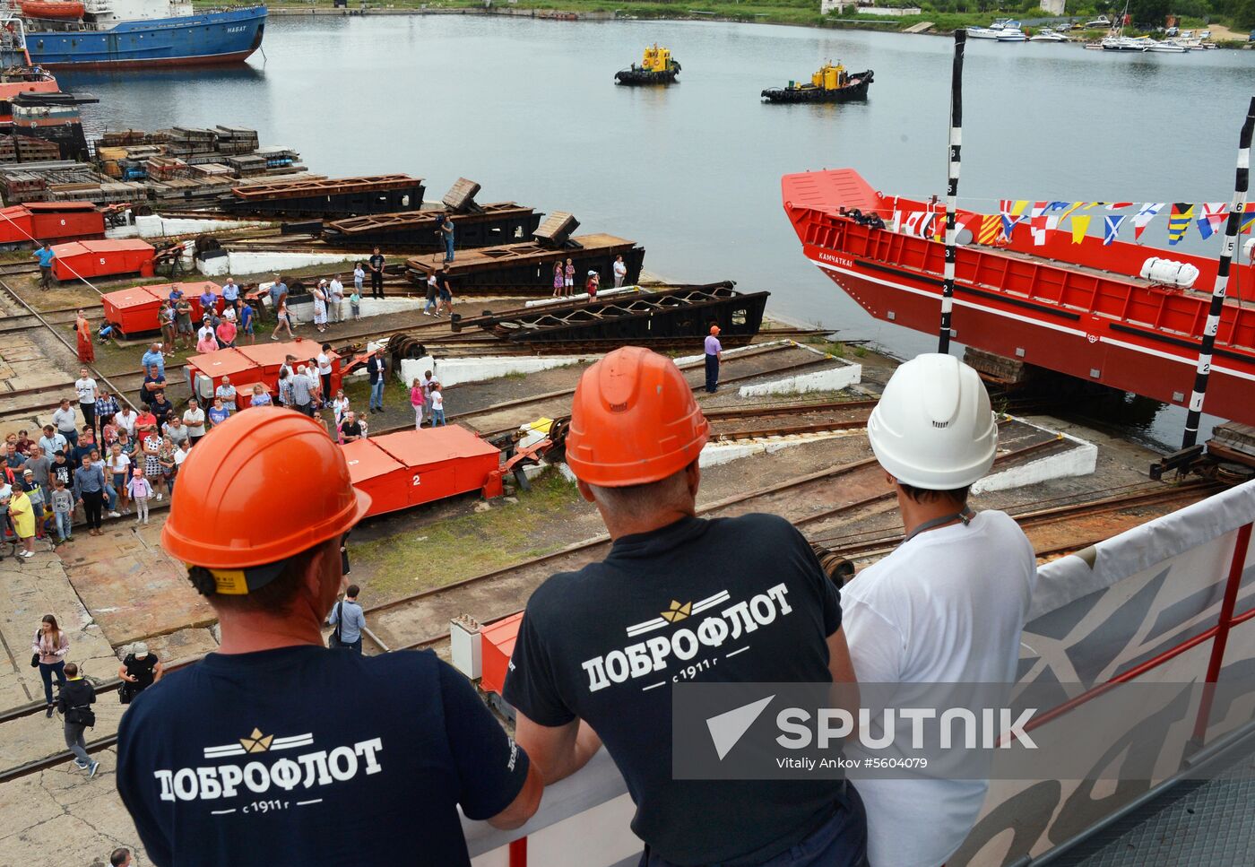 Launching a cargo-and-passenger barge in Primorye