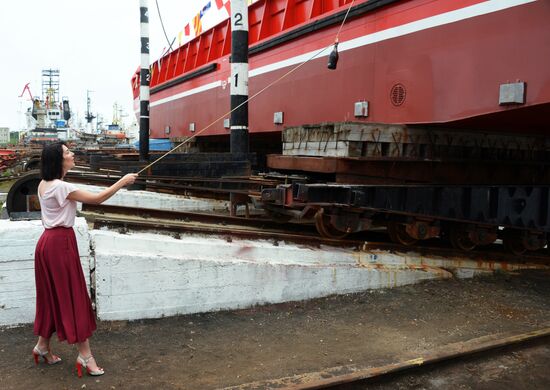 Launching a cargo-and-passenger barge in Primorye