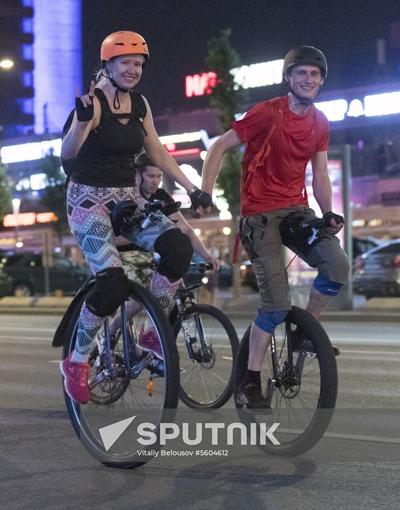 Night bicycle parade in Moscow
