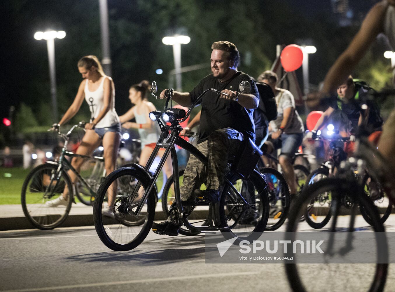 Night bicycle parade in Moscow
