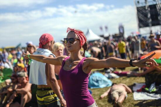 Nashestviye music festival closes in Tver Region