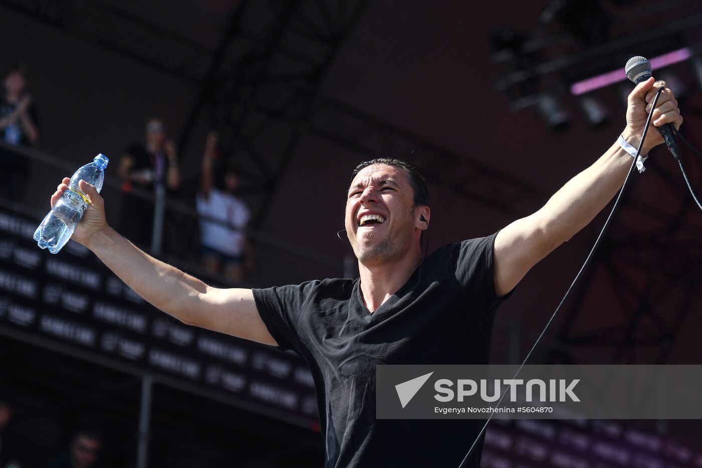 Nashestviye music festival closes in Tver Region