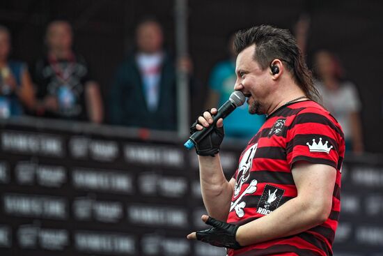 Nashestviye music festival closes in Tver Region