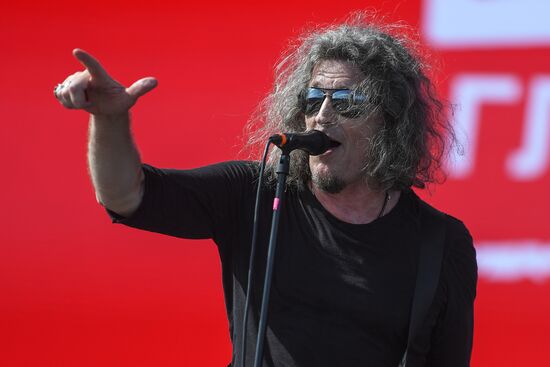 Nashestviye music festival closes in Tver Region