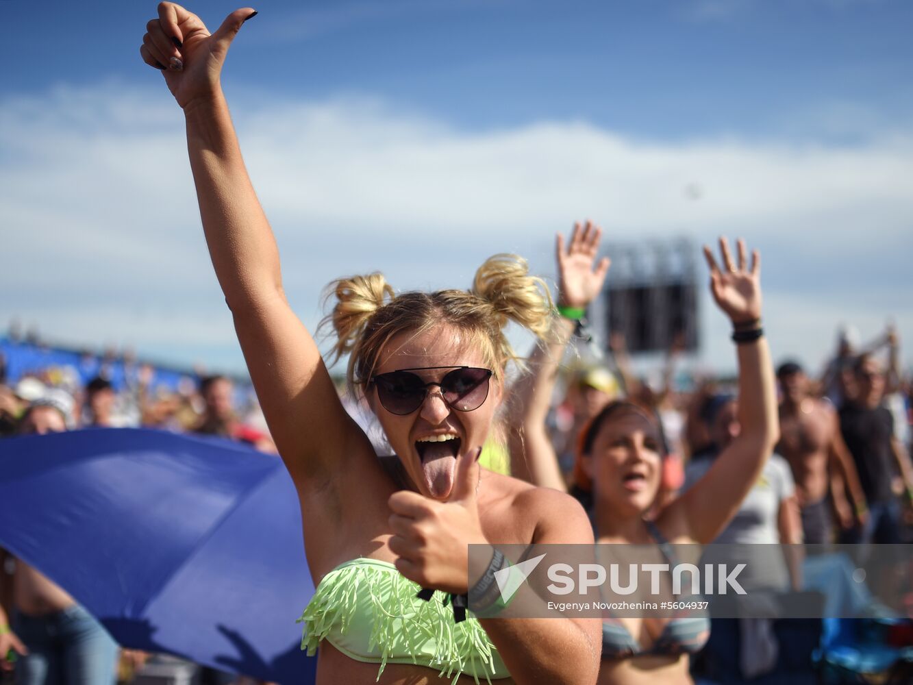 Nashestviye music festival closes in Tver Region