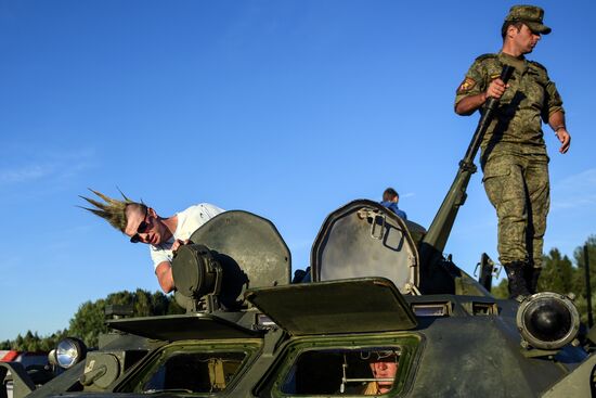 Nashestviye music festival closes in Tver Region