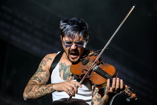 Nashestviye music festival closes in Tver Region