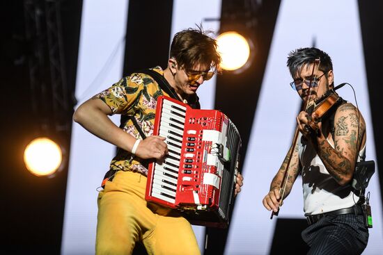 Nashestviye music festival closes in Tver Region