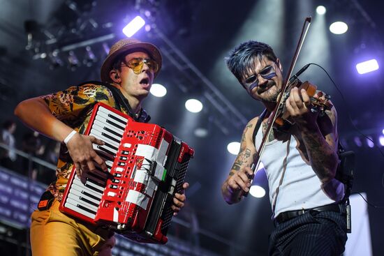 Nashestviye music festival closes in Tver Region