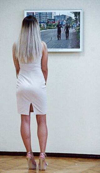 Andrei Stenin's exhibition opens in Lugansk