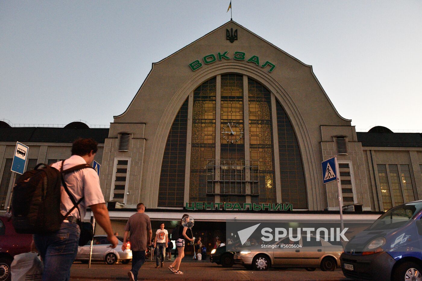 Ukraine considers cancelling railway services to Russia