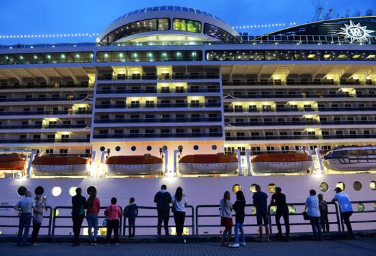 MSC Splendida cruise ship arrives in Vladivostok