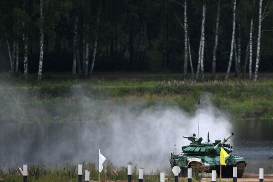 Tank biathlon. First semi-final