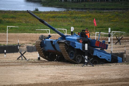 Tank biathlon. First semi-final