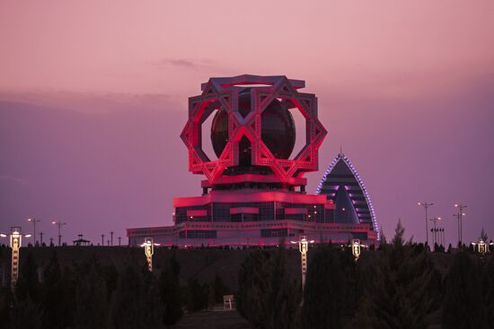 Cities of the world. Ashgabat