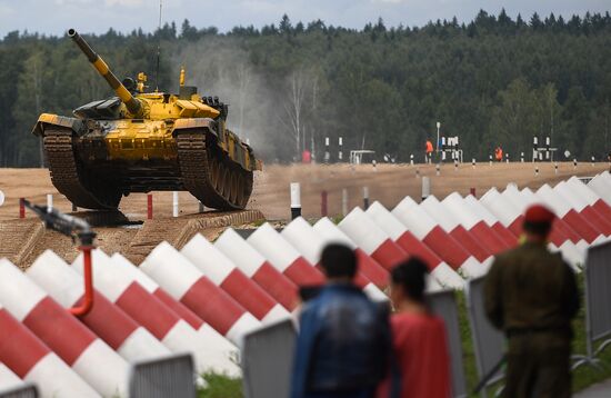 Tank biathlon. First semi-final