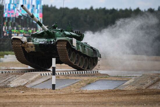 Tank biathlon. First semi-final
