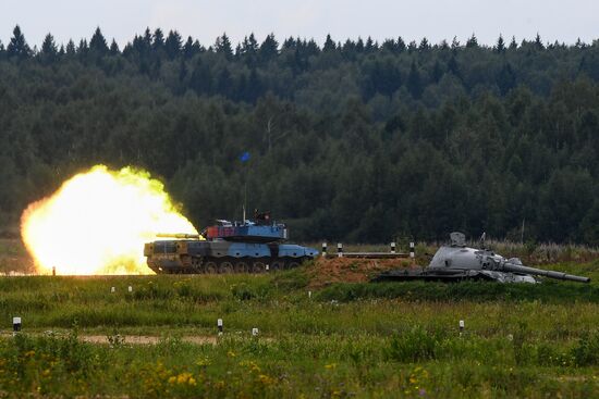 Tank biathlon. First semi-final
