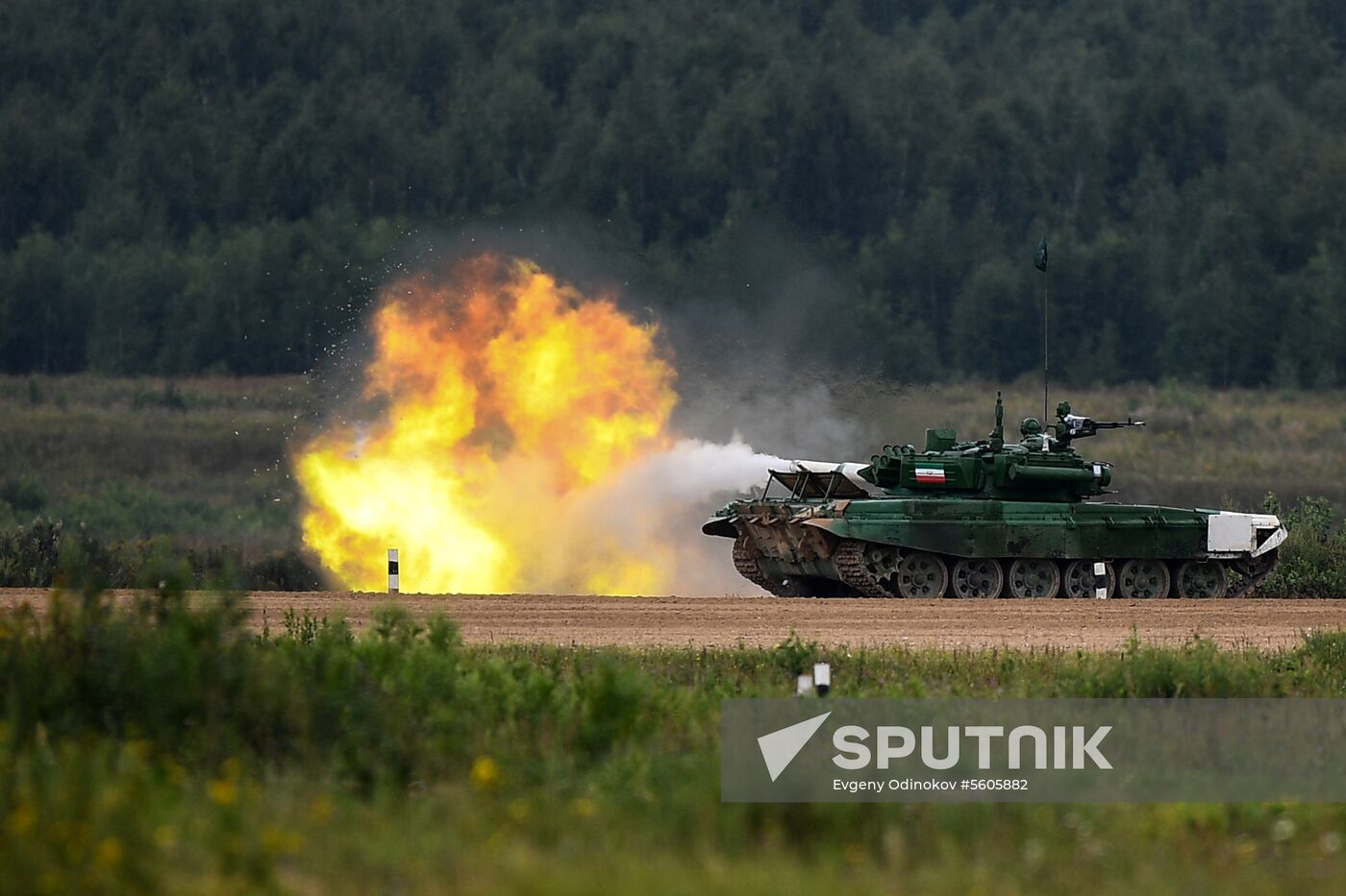 Tank biathlon. First semi-final