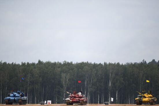 Tank biathlon. First semi-final
