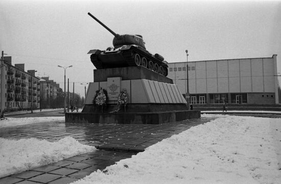 Tank T-34-85 monument