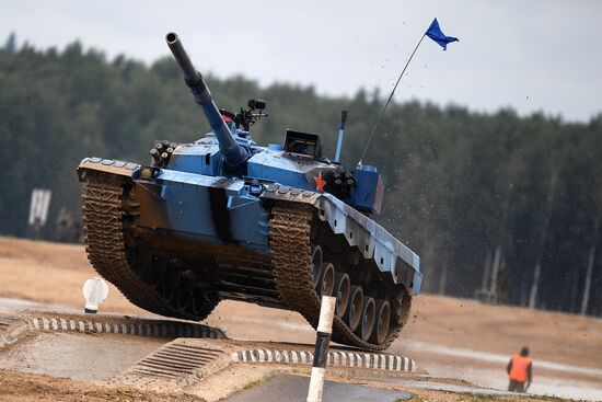 Tank biathlon. First semi-final