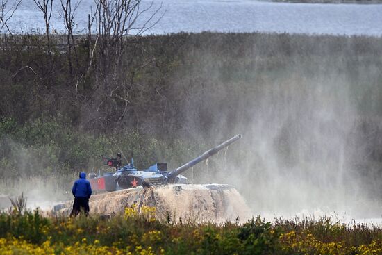 Tank biathlon. First semi-final