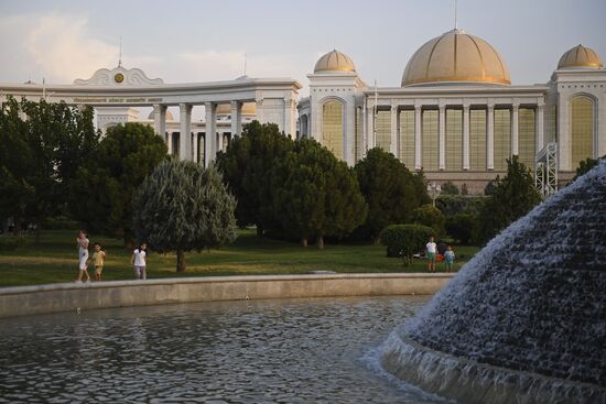 Cities of the world. Ashgabat