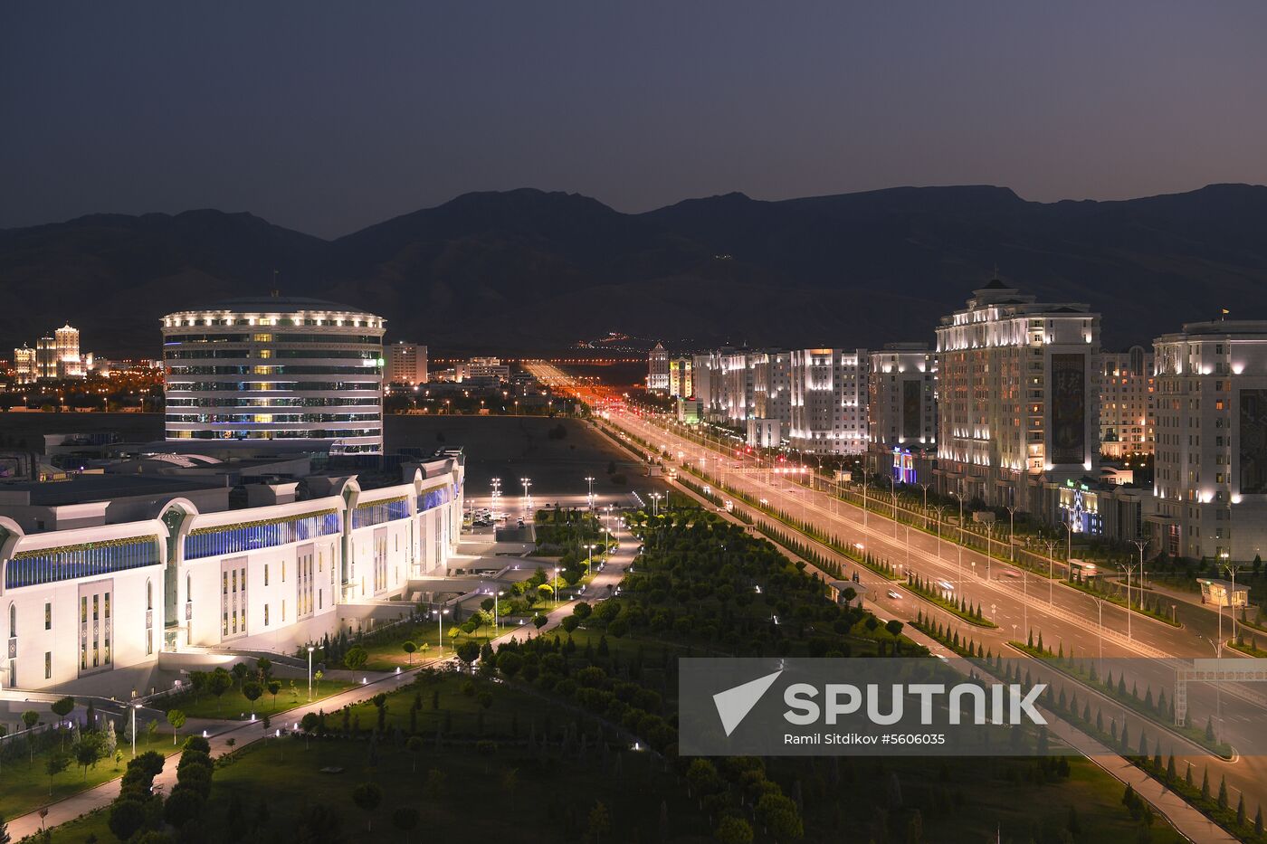 Cities of the world. Ashgabat