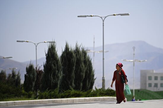 Cities of the world. Ashgabat