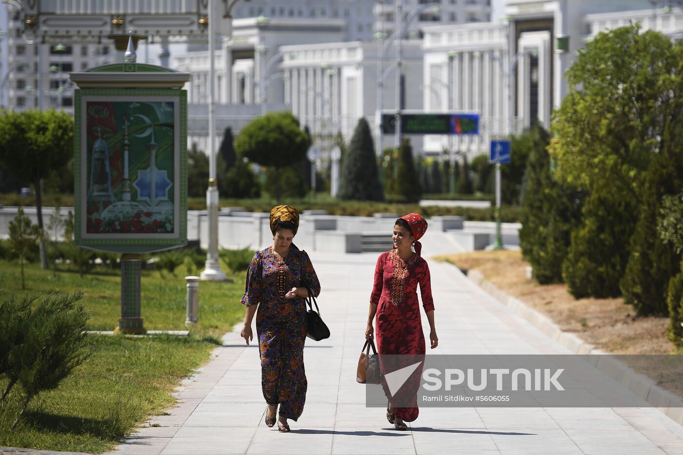 Cities of the world. Ashgabat