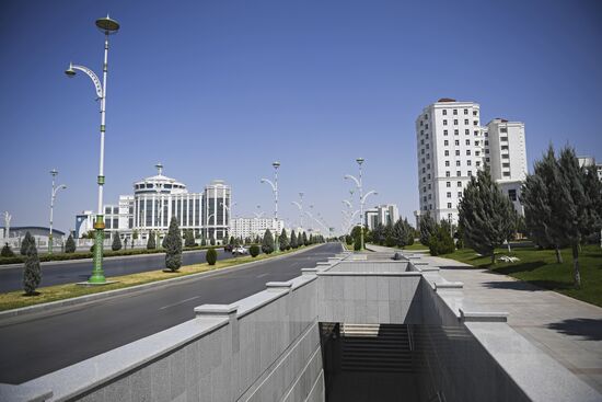 Cities of the world. Ashgabat