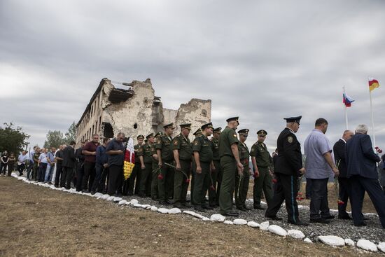 Abkhazia and South Ossetia commemorate those killed in conflict with Georgia