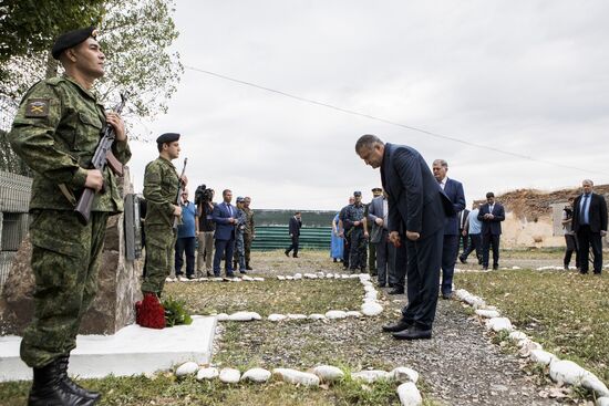 Abkhazia and South Ossetia commemorate those killed in conflict with Georgia