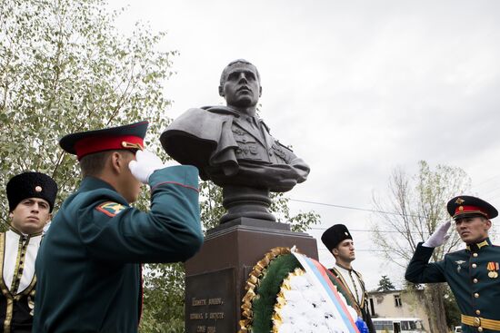 Abkhazia and South Ossetia commemorate those killed in conflict with Georgia