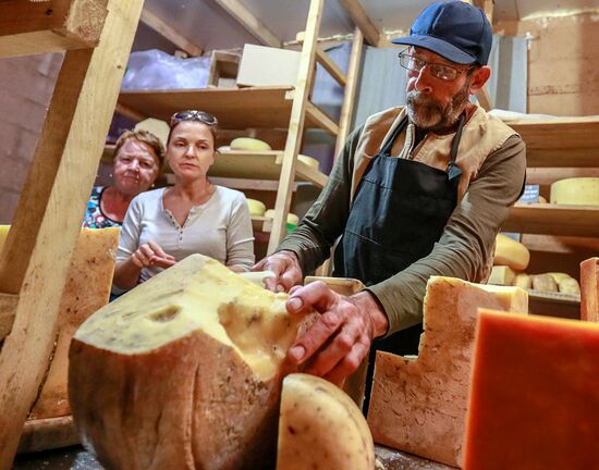 Jay Robert Close's farm in Moscow Region