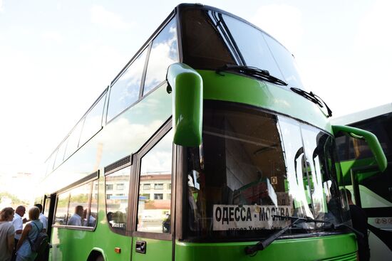 Ukraine considers stopping bus service with Russia