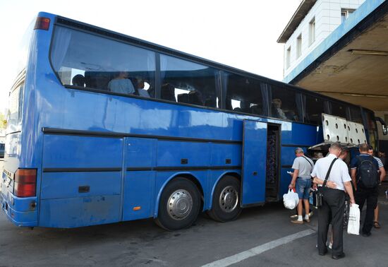Ukraine considers stopping bus service with Russia