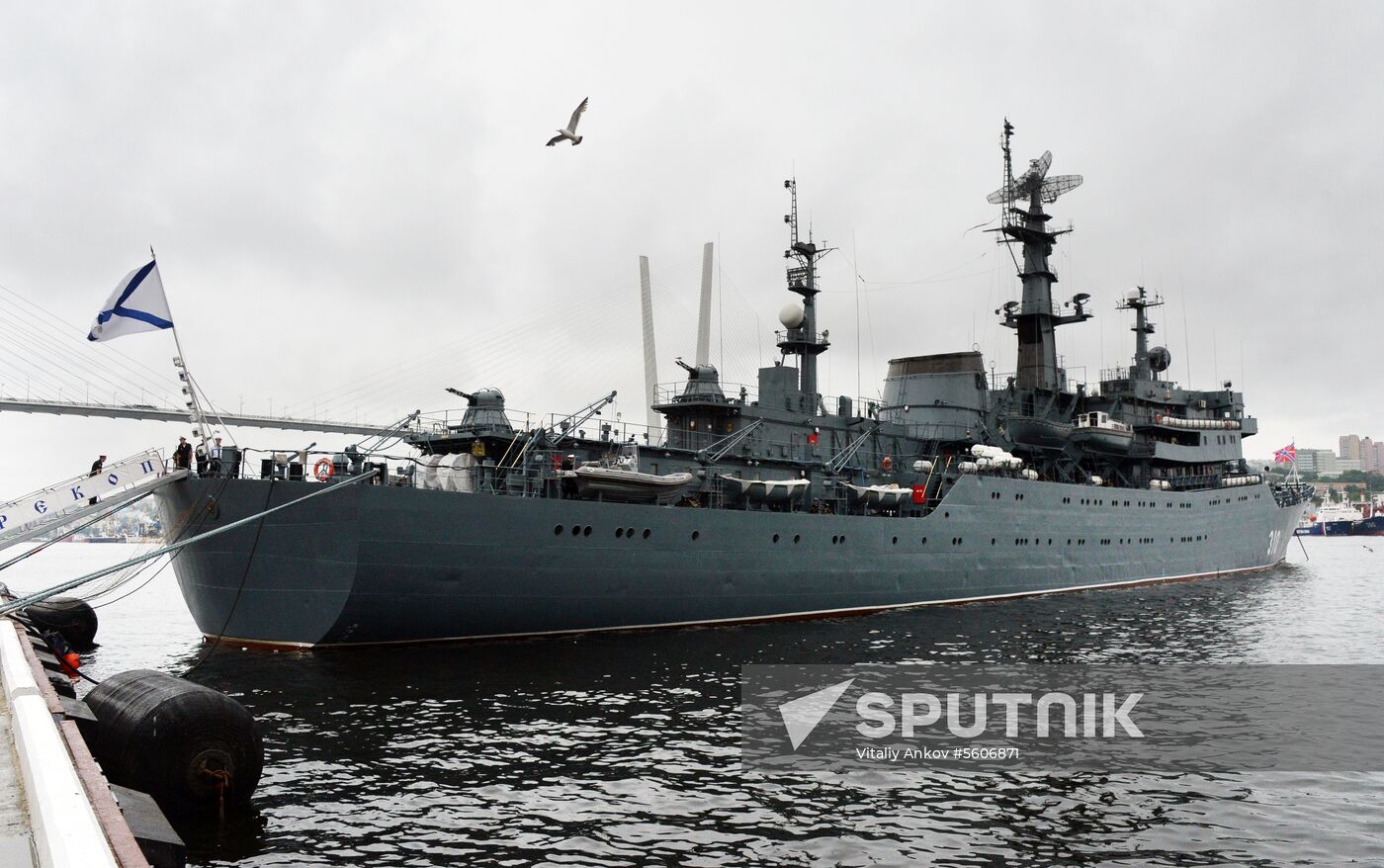 Baltic Fleet's training ship Perekop leaves Vladivostok for long-distance voyage