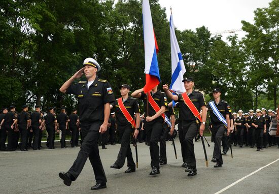 Baltic Fleet's training ship Perekop leaves Vladivostok for long-distance voyage