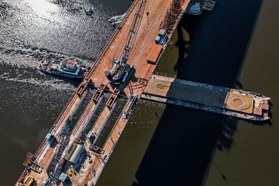 Construction of bridge across Volga River in Dubna