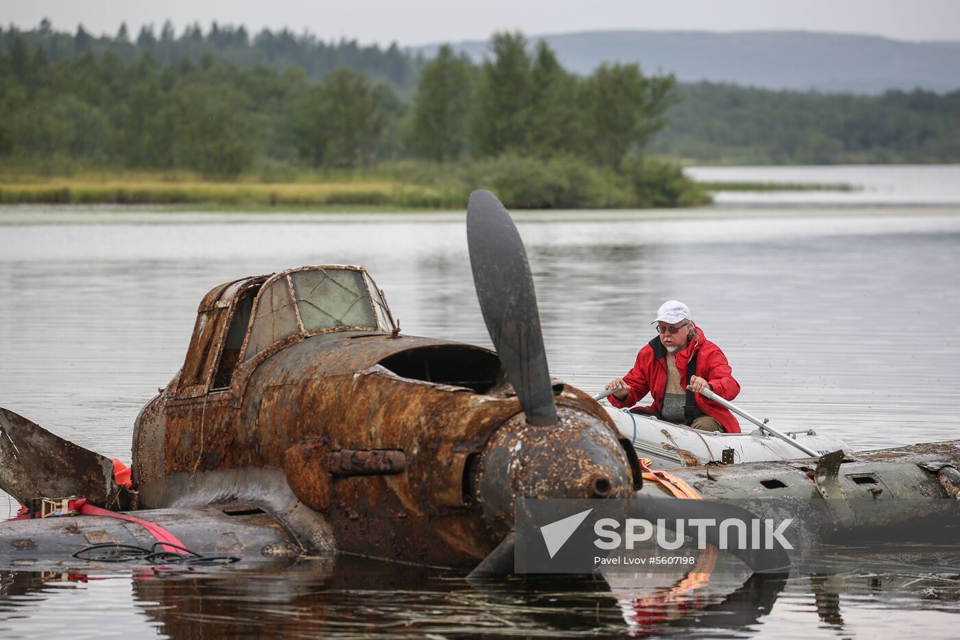 Raising IL-2 plane in Murmansk Region