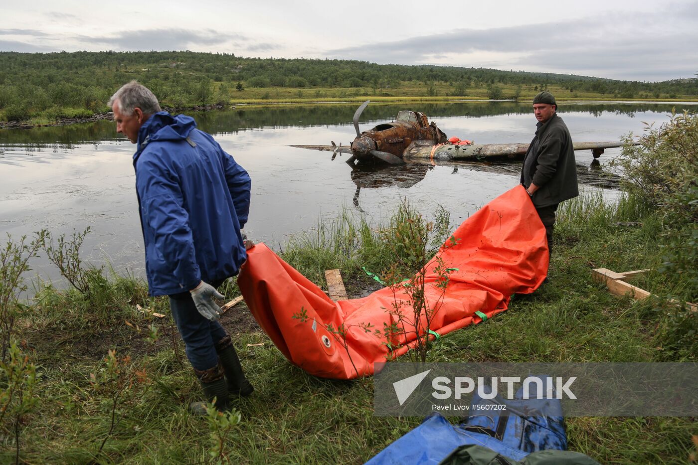Raising IL-2 plane in Murmansk Region