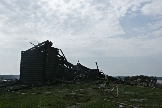 Church of the Assumption of Our Lady in Karelia burns down