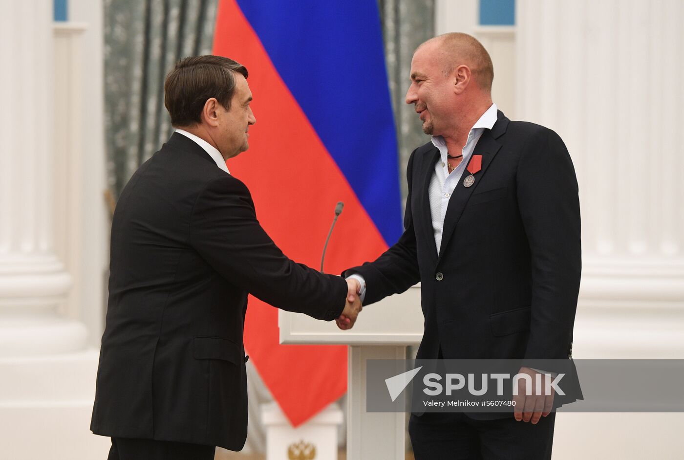Presidential Aide Igor Levitin presents awards to participants of Pyeongchang Olympics