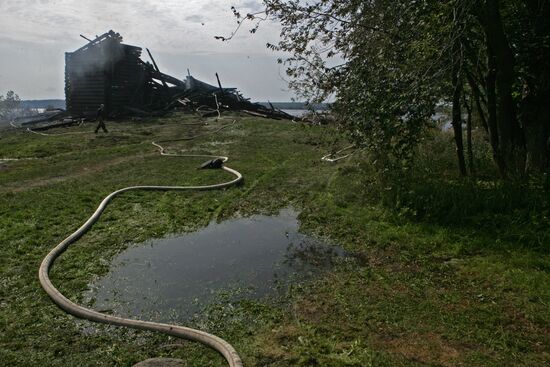 Church of the Assumption of Our Lady in Karelia burns down