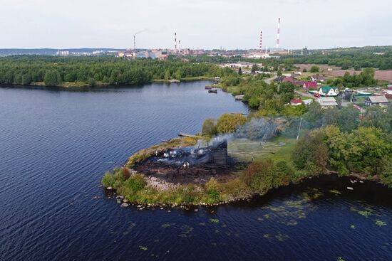 Church of the Assumption of Our Lady in Karelia burns down